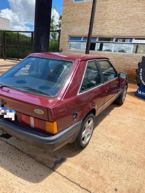 FORD Escort 1.8 GL, Foto 1