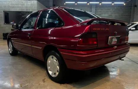 FORD Escort 2.0 XR3, Foto 5 FORD Escort 2.0 XR3, Foto 5