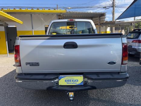 FORD F-250 4.2 XLT TURBO INTERCOOLER CABINE SIMPLES, Foto 4