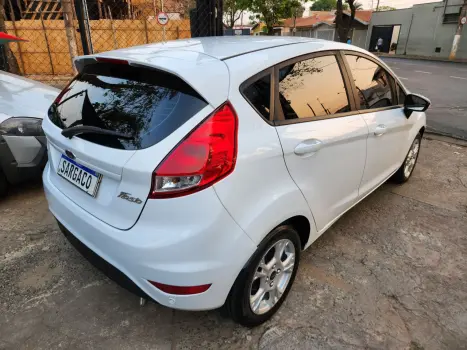 FORD Fiesta Hatch 1.6 16V 4P SE FLEX AUTOMÁTICO, Foto 5 FORD Fiesta Hatch 1.6 16V 4P SE FLEX AUTOMÁTICO, Foto 5