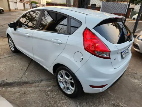 FORD Fiesta Hatch 1.6 16V 4P SE FLEX AUTOMÁTICO, Foto 7 FORD Fiesta Hatch 1.6 16V 4P SE FLEX AUTOMÁTICO, Foto 7