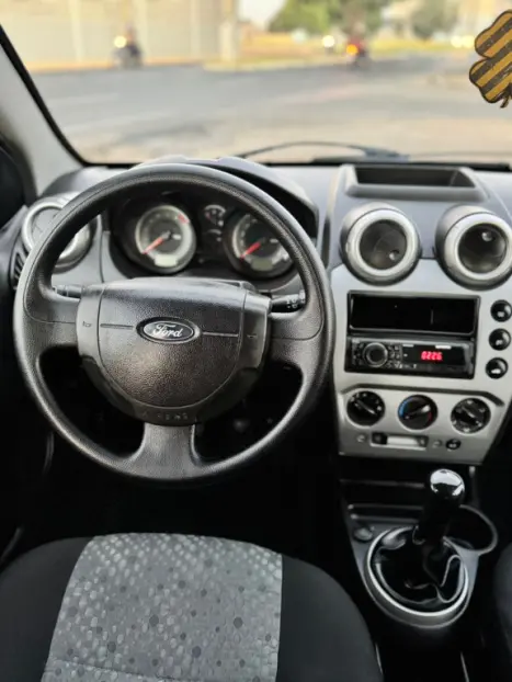 FORD Fiesta Hatch 1.6 4P CLASS FLEX, Foto 9