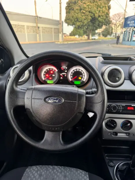 FORD Fiesta Hatch 1.6 4P CLASS FLEX, Foto 10