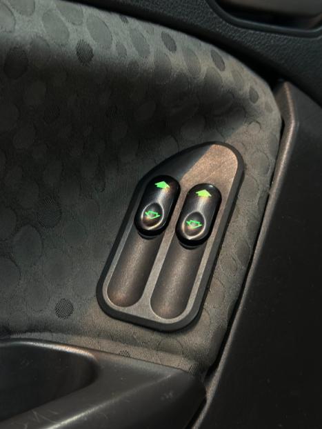 FORD Fiesta Hatch 1.6 4P FLEX, Foto 9