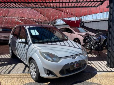 FORD Fiesta Hatch 1.6 4P FLEX, Foto 2