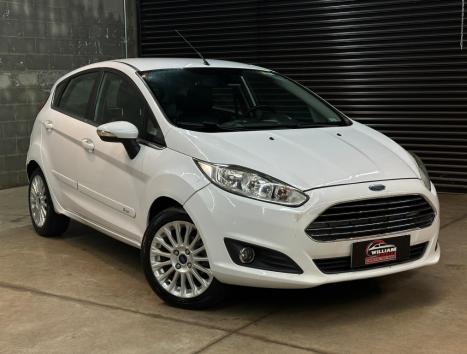 FORD Fiesta Hatch 1.6 4P FLEX TITANIUM POWERSHIFT AUTOMTICO, Foto 4