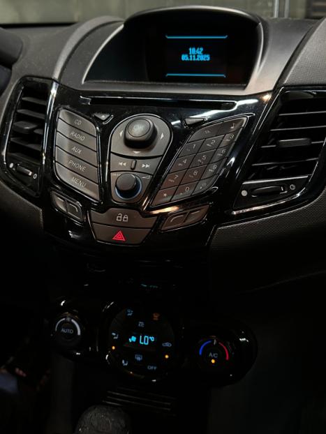 FORD Fiesta Hatch 1.6 4P FLEX TITANIUM POWERSHIFT AUTOMTICO, Foto 7