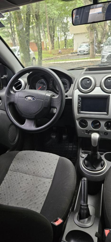 FORD Fiesta Hatch 1.6 4P ROCAM FLEX, Foto 5