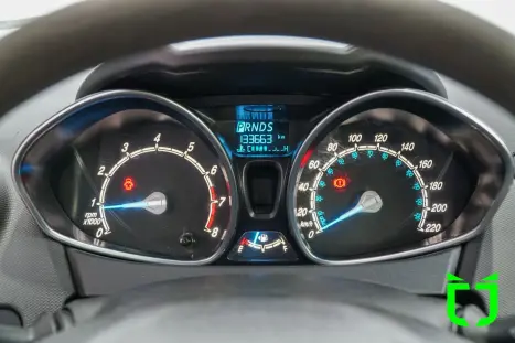 FORD Fiesta Hatch 1.6 16V 4P FLEX TITANIUM POWERSHIFT AUTOM�TICO, Foto 10