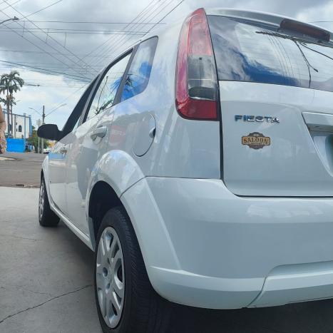 FORD Fiesta Hatch 1.0 4P FLEX, Foto 4