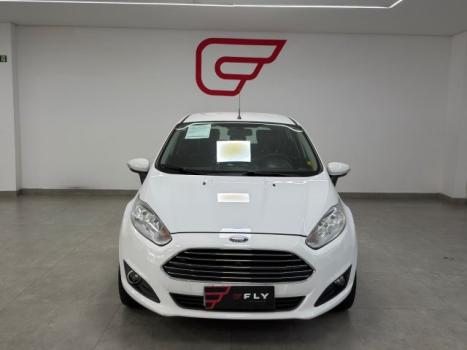 FORD Fiesta Hatch 1.6 4P FLEX TITANIUM POWERSHIFT AUTOM�TICO, Foto 3