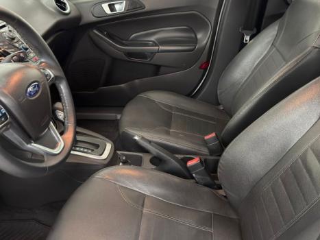 FORD Fiesta Hatch 1.6 4P FLEX TITANIUM POWERSHIFT AUTOM�TICO, Foto 5