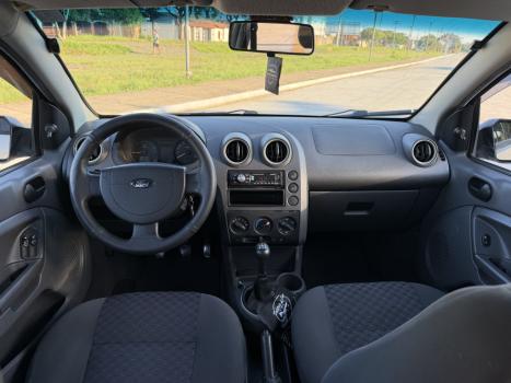 FORD Fiesta Hatch 1.6 4P FLEX, Foto 9