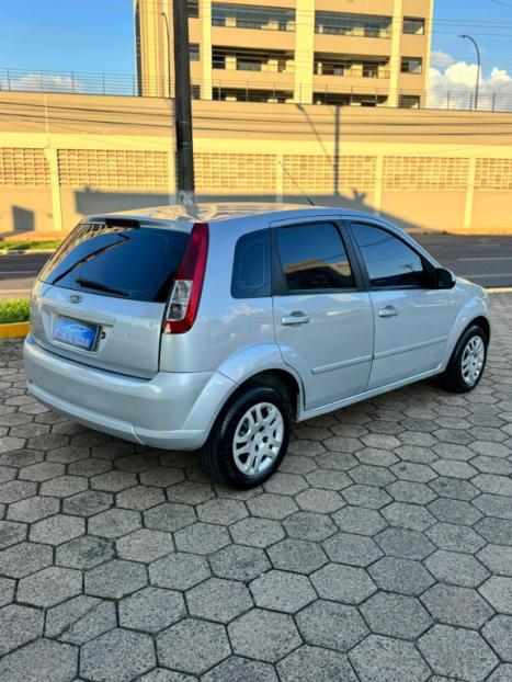 FORD Fiesta Hatch 1.6 4P FLEX, Foto 4