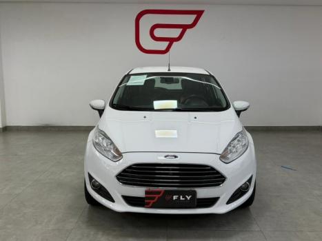 FORD Fiesta Hatch 1.6 4P FLEX TITANIUM POWERSHIFT AUTOM�TICO, Foto 3
