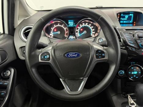 FORD Fiesta Hatch 1.6 4P FLEX TITANIUM POWERSHIFT AUTOM�TICO, Foto 7