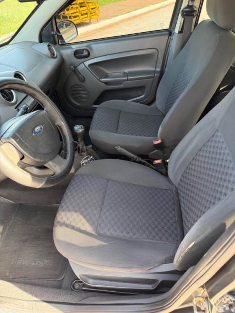 FORD Fiesta Hatch 1.6 4P, Foto 8