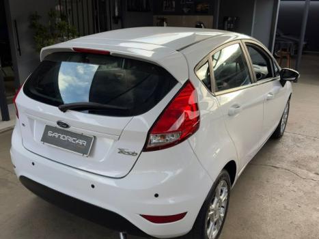 FORD Fiesta Hatch 1.6 16V 4P SE FLEX, Foto 8