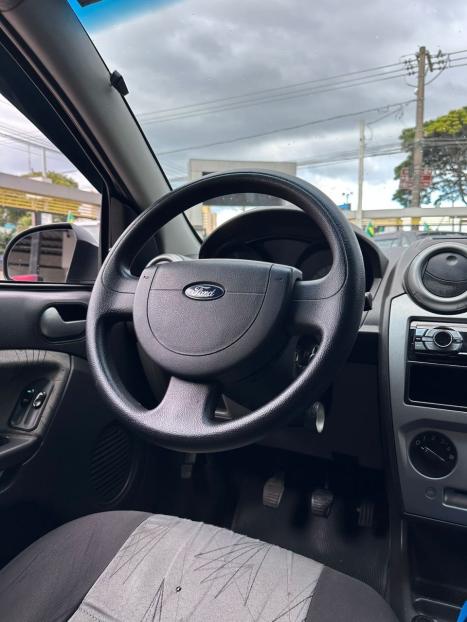 FORD Fiesta Hatch 1.6 4P FLEX, Foto 8