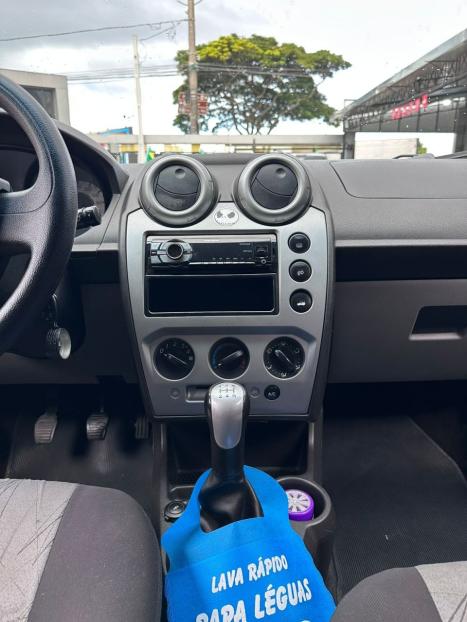 FORD Fiesta Hatch 1.6 4P FLEX, Foto 9