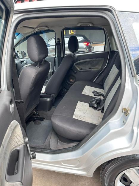 FORD Fiesta Hatch 1.6 4P FLEX, Foto 12