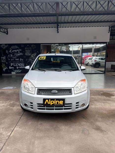 FORD Fiesta Hatch 1.6 4P FLEX, Foto 1