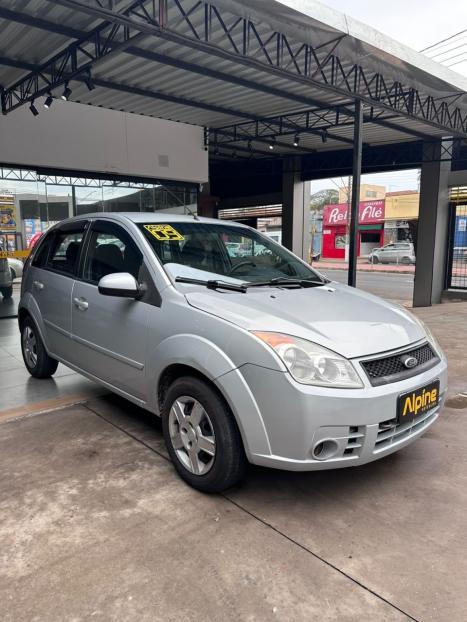 FORD Fiesta Hatch 1.6 4P FLEX, Foto 3