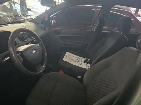 FORD Fiesta Hatch 1.6 4P FLEX, Foto 4