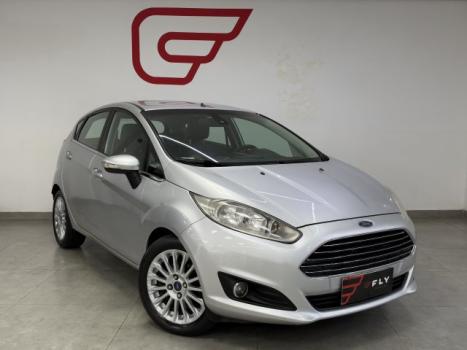 FORD Fiesta Hatch 1.6 4P FLEX TITANIUM POWERSHIFT AUTOMÁTICO, Foto 2