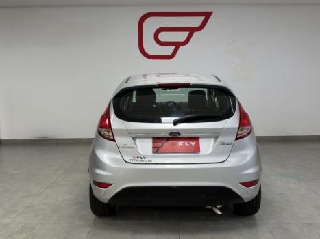 FORD Fiesta Hatch 1.6 4P FLEX TITANIUM POWERSHIFT AUTOMÁTICO, Foto 16