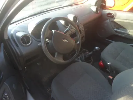 FORD Fiesta Sedan 1.6 4P FLEX, Foto 2