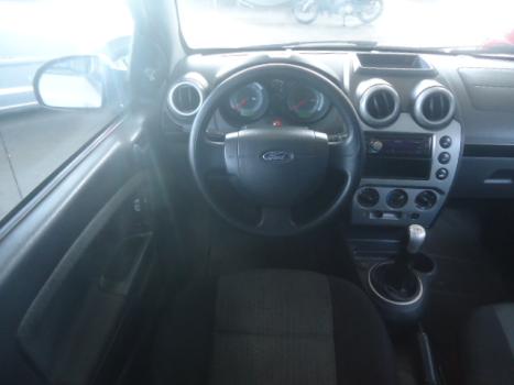 FORD Fiesta Sedan 1.6 4P FLEX, Foto 5