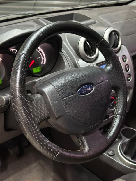 FORD Fiesta Sedan 1.6 4P FLEX, Foto 6