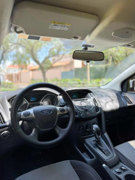 FORD Focus Hatch 1.6 16V 4P FLEX SE POWERSHIFT AUTOMÁTICO, Foto 5
