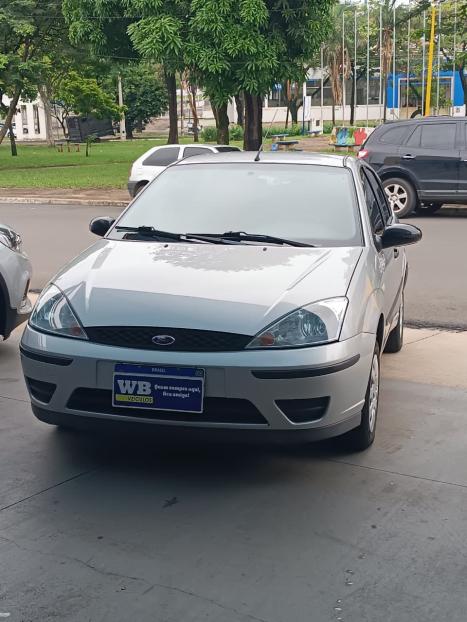 FORD Focus Hatch 1.6 4P, Foto 2