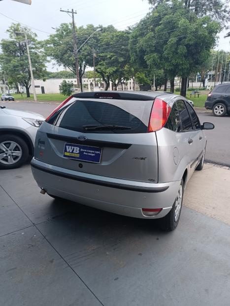 FORD Focus Hatch 1.6 4P, Foto 6