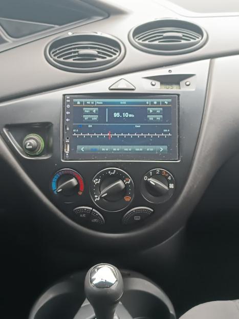 FORD Focus Hatch 1.6 4P, Foto 9