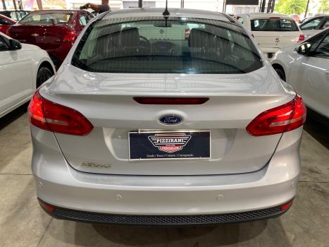 FORD Focus Sedan 2.0 16V 4P FLEX SE FASTBACK POWERSHIFT AUTOM�TICO, Foto 7
