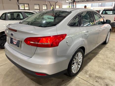 FORD Focus Sedan 2.0 16V 4P FLEX SE FASTBACK POWERSHIFT AUTOM�TICO, Foto 8