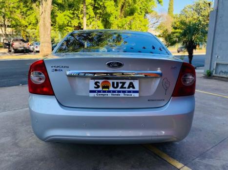 FORD Focus Sedan 2.0 16V 4P GLX AUTOM�TICO, Foto 8