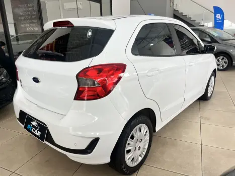 FORD Ka Hatch 1.5 12V 4P FLEX TI-VCT SE PLUS AUTOM�TICO, Foto 10