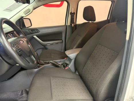 FORD Ranger 2.2 16V XLS DIESEL 4X4 CABINE DUPLA AUTOMTICO, Foto 5