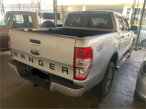 FORD Ranger 2.2 16V 4X4 XL DIESEL CABINE DUPLA, Foto 2