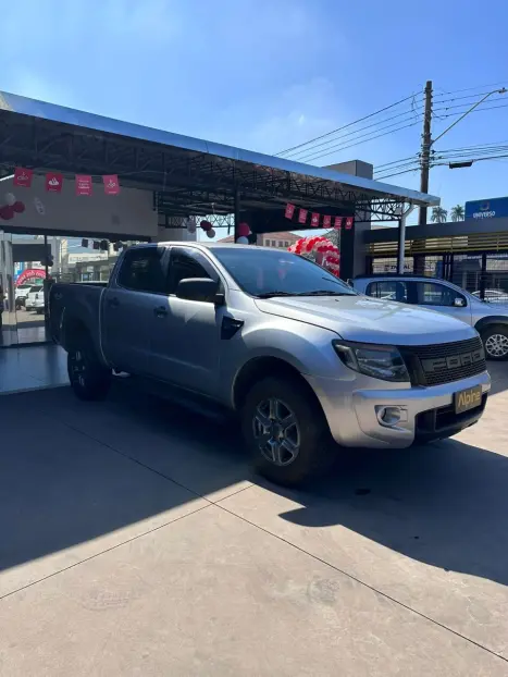 FORD Ranger 2.2 16V 4X4 XL DIESEL CABINE DUPLA, Foto 2