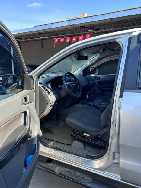 FORD Ranger 2.2 16V 4X4 XL DIESEL CABINE DUPLA, Foto 12