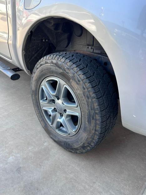 FORD Ranger 2.2 16V 4X4 XL DIESEL CABINE DUPLA, Foto 15