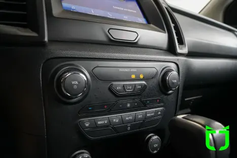 FORD Ranger 2.2 16V BLACK DIESEL CABINE DUPLA AUTOMÁTICO, Foto 12