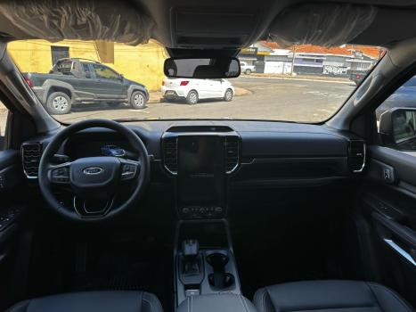 FORD Ranger 3.0 V6 4X4 LIMITED PLUS TURBO DIESEL CABINE DUPLA AUTOM�TICO, Foto 6