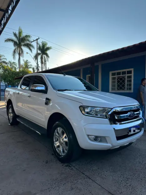 FORD Ranger 3.2 20V XLT 4X4 CABINE DUPLA TURBO DIESEL AUTOMÁTICO, Foto 1 FORD Ranger 3.2 20V XLT 4X4 CABINE DUPLA TURBO DIESEL AUTOMÁTICO, Foto 1