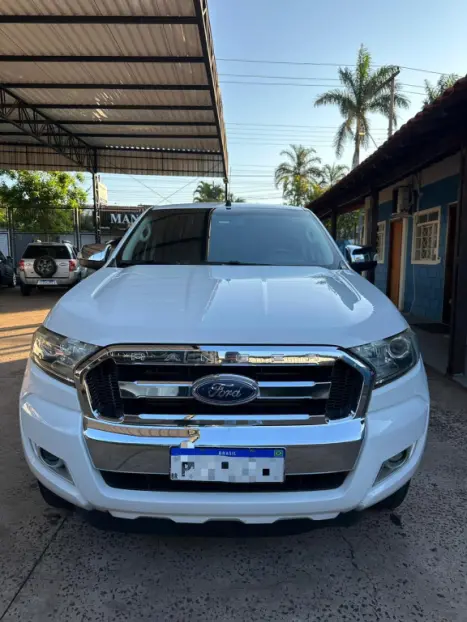 FORD Ranger 3.2 20V XLT 4X4 CABINE DUPLA TURBO DIESEL AUTOMÁTICO, Foto 2 FORD Ranger 3.2 20V XLT 4X4 CABINE DUPLA TURBO DIESEL AUTOMÁTICO, Foto 2